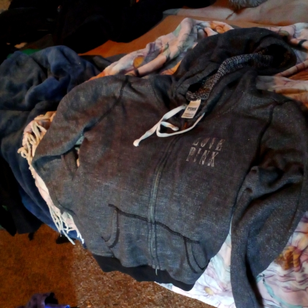 Grey pink Victoria secret sweater willing to trade for anything vs pink that fit